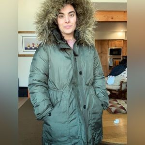 Banana Republic | Winter Jacket | Olive Green | Size Large